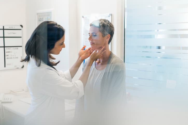 Thyroid Health in London & Surrey: A Holistic Levitas Approach (Beyond “Normal” TSH)